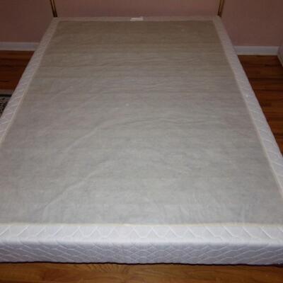 LOT 6  DOCTOR'S CHOICE BED QUEEN SIZE