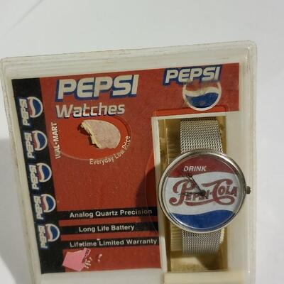 Lot of 5 Soda Themed Watches Pepsi Mtn Dew  -Item #436