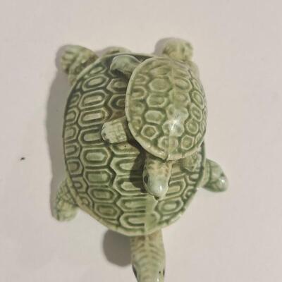 Lot of 7 Turtle Figurines -Item# 445