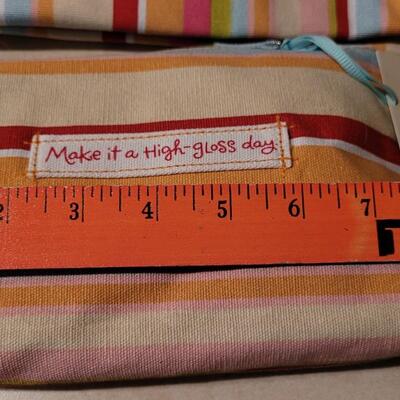 Lot 131: New Hallmark Canvas Bags x 2 