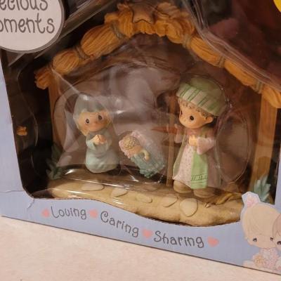 Lot 132: New in Box PRECIOUS MOMENTS Nativity Scene