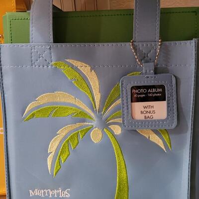 Lot 134: New Hallmark Vacation Tote Bags x 2