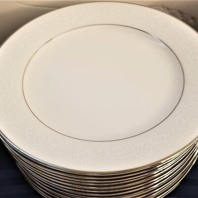 Lot #41  Large set of Noritake Fine China in the "Marseilles" pattern