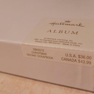 Lot 138: New Hallmark Christmas Instant Scrpabook 