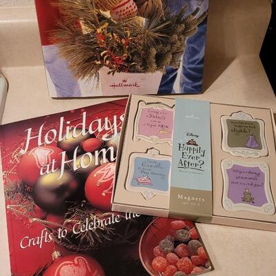 Lot 139: Assorted NEW Hallmark Holiday Collectibles - Books + Magnets