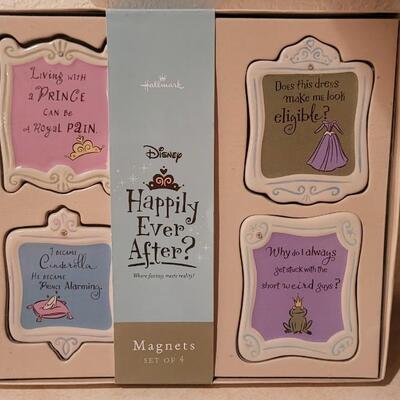 Lot 139: Assorted NEW Hallmark Holiday Collectibles - Books + Magnets
