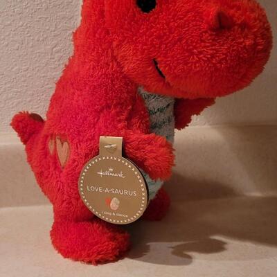 Lot 153: New LOVE-A-SAURUS Hallmark Plush - Needs Batteries 