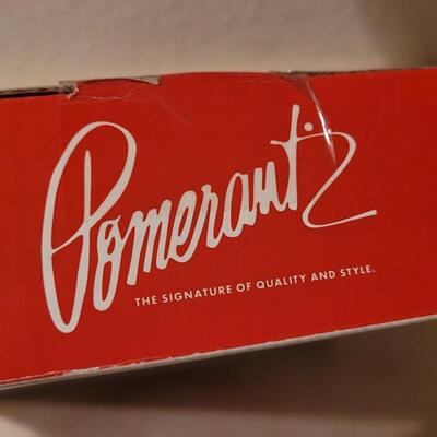 Lot 154: New POMERANT Napkin Holder 
