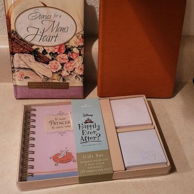 Lot 163: Assorted NEW HALLMARK Books + Gift Set 