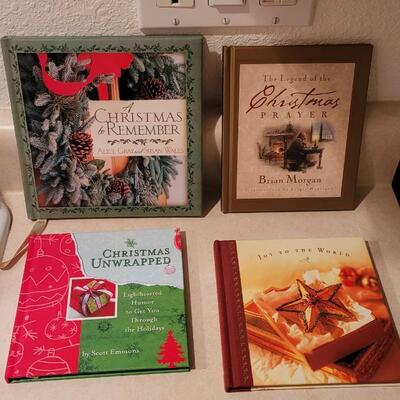 Lot 175: Assorted NEW Hallmark Christmas Themed Books 