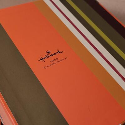 Lot 179: New Hallmark CD PHOTO Storage Cube