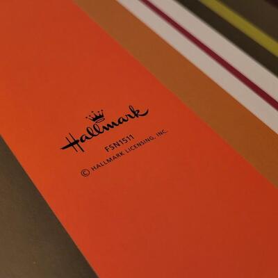 Lot 179: New Hallmark CD PHOTO Storage Cube