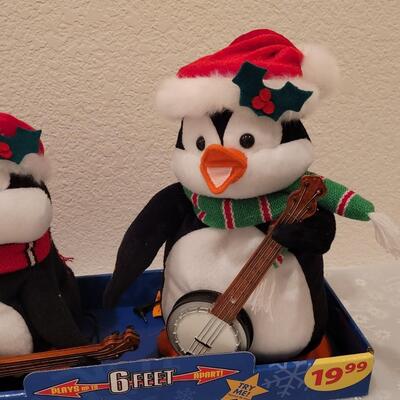 Lot 181: Animated Penguin & Dueling Penguins