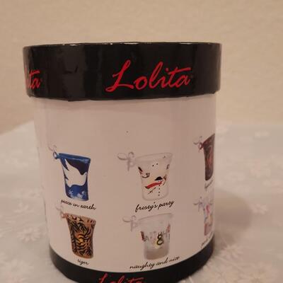 Lot 182: Light Up Christmas Decor