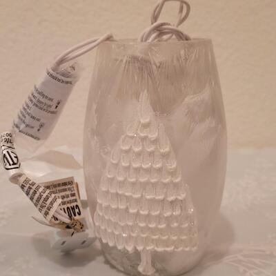 Lot 182: Light Up Christmas Decor