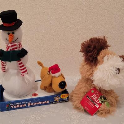 Lot 186: Animated Snowman and Dog