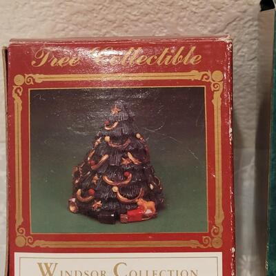 Lot 189: Christmas Small Plates, Ornaments and Tree Box