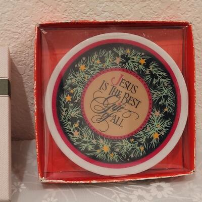 Lot 189: Christmas Small Plates, Ornaments and Tree Box