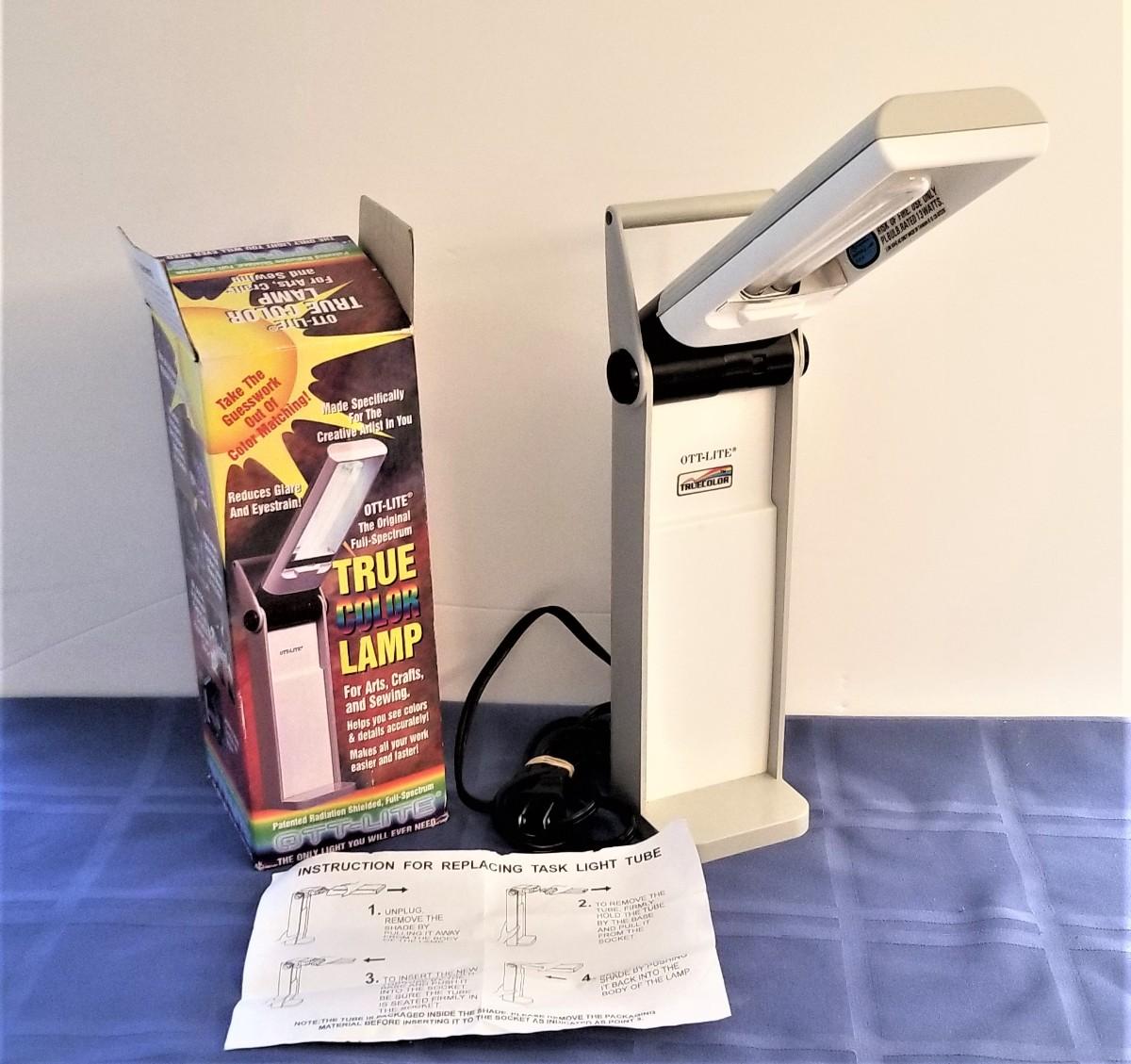 Lot 42 Ott Lite True Color Lamp in Box great for crafting, sewing