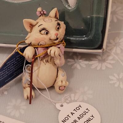 Lot 215: Cat Christmas Ornaments 