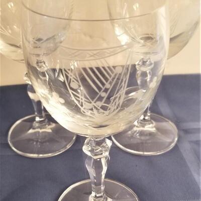 Lot #52  Nice Lot of Irish DUISKE Crystal - 6 large goblets