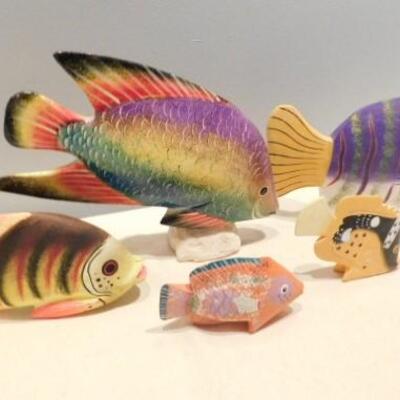 Collection Wooden  Colorful Tropical Fish Various Sizes