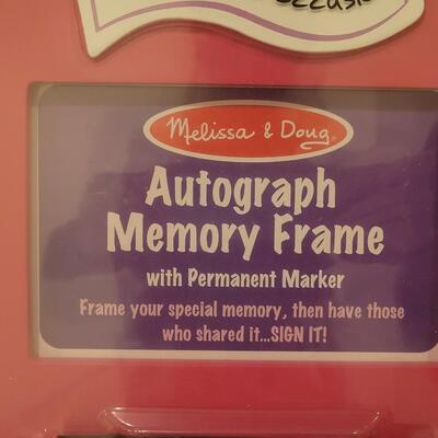 Lot 251: Memory Photo Frame