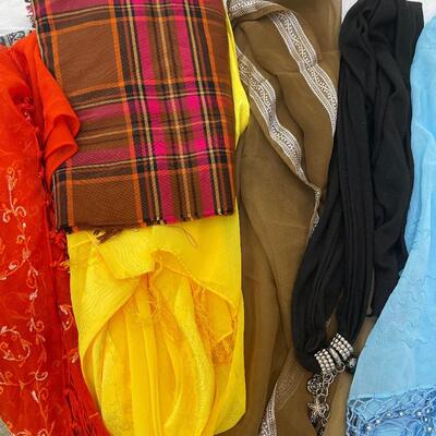 Lot 264 - Collection of Scarves