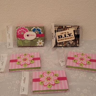 Lot 256: Gift Card Holders