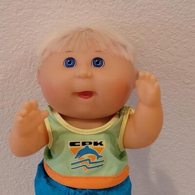 Lot 263: Cabbage Patch Doll