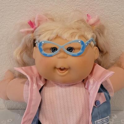 Lot 266: Cabbage Patch Doll