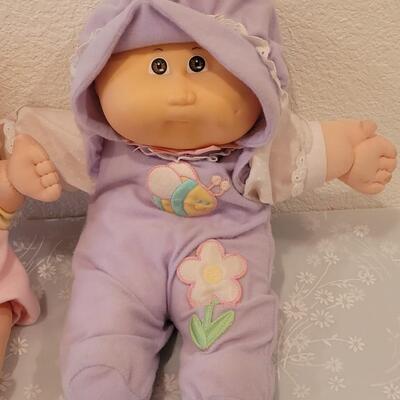 Lot 267: Cabbage Patch Dolls