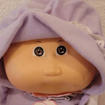 Lot 267: Cabbage Patch Dolls