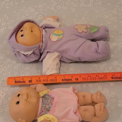 Lot 267: Cabbage Patch Dolls