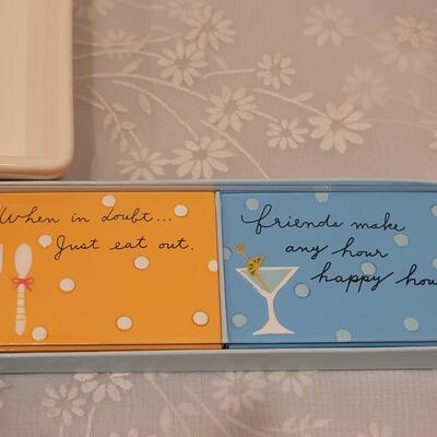 Lot 280: Recipe Box, Magnets, Martha Stewart 4-1 tool, Deco and Scoop 