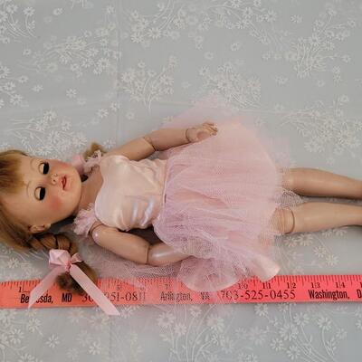 Lot 303: Vintage MADAME ALEXANDER Ballerina Doll (no box)
