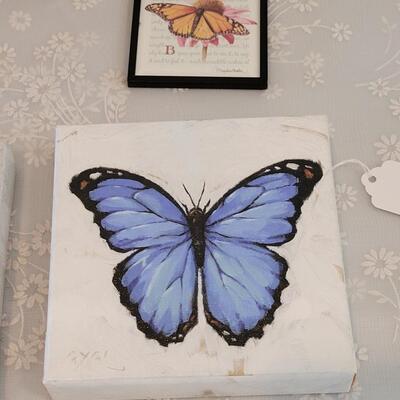 Lot 317: Butterfly Deco Lot