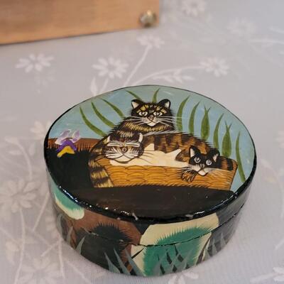 Lot 333: Wood Shoes, Picture Frame and Cat Trinket Box