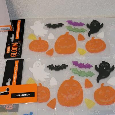 Lot 362: Halloween Window Gels and Pumpkin Deco 