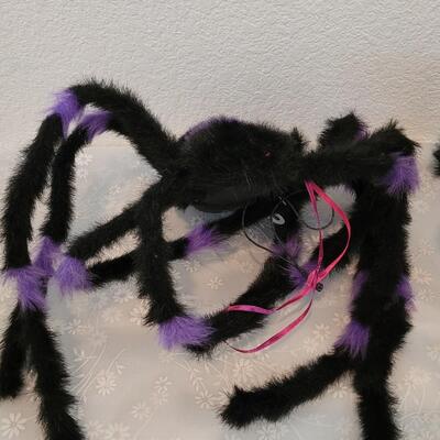 Lot 380: (2) Extra Large Spider Halloween Decorations 