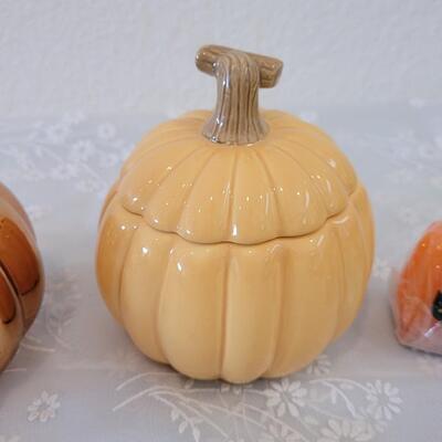 Lot 383: Fall/Halloween Candle Lot