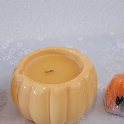 Lot 383: Fall/Halloween Candle Lot