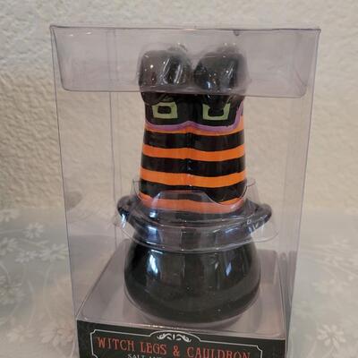 Lot 384: Black Cat Plushie, Miracle Melting Ghost and Salt & Pepper Shakers