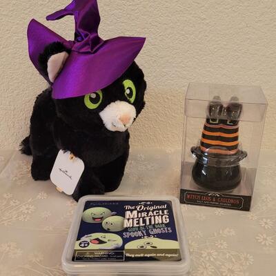 Lot 384: Black Cat Plushie, Miracle Melting Ghost and Salt & Pepper Shakers