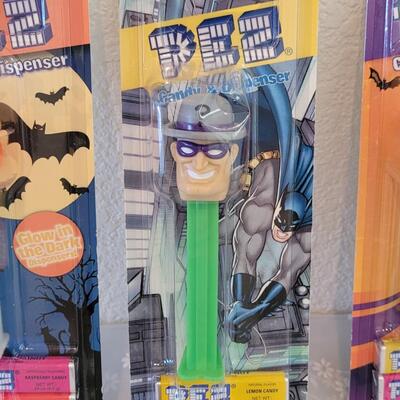Lot 387: Collector's Vintage Pez 