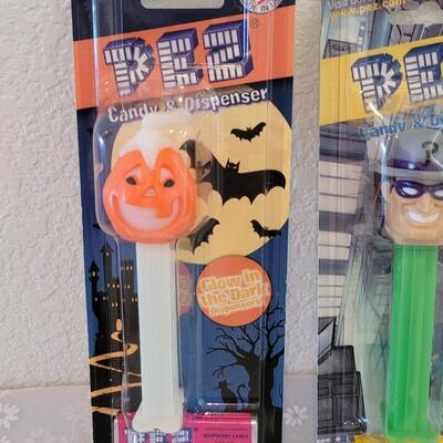 Lot 387: Collector's Vintage Pez 