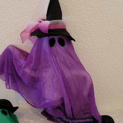 Lot 390: Animated Witch Ghost Decorations 