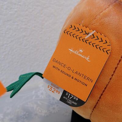 Lot 391: Animated Halloween Pumpkin and Boogie Bear