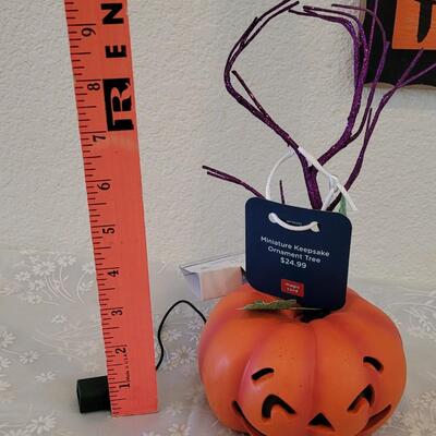 Lot 392: Hanging Halloween Deco and Little Ornament Tree
