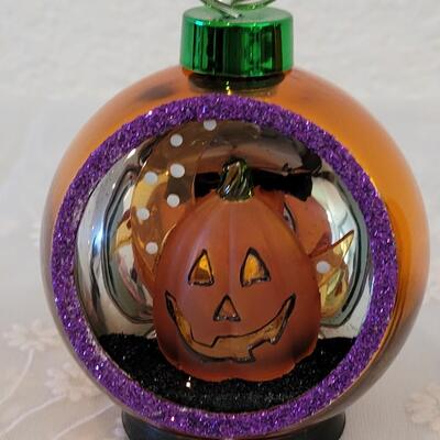 Lot 395: (3) Light UP Halloween Balls